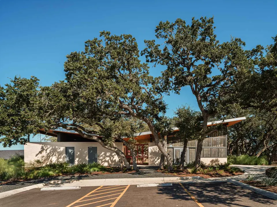 Winding Oaks Amenity Center — Workshop No. 5, Austin